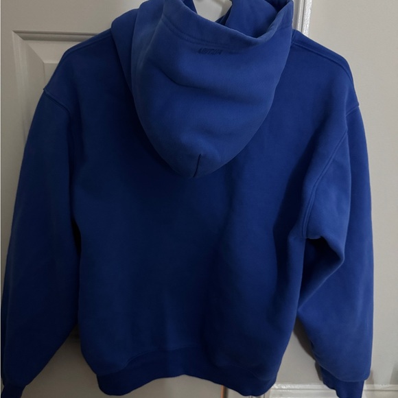Bright blue Aritzia Sweatfleece - Picture 2 of 3